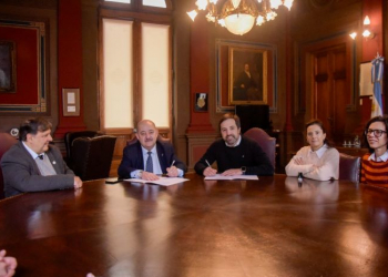 Acuerdo para avanzar en la creación de la Licenciatura en Enfermería de la UNLP