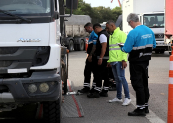 Operativo de fiscalización en el peaje de Dock Sud.