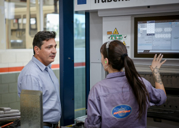 Marinucci celebró la incorporación de personal femenino en la producción.
