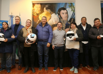 D’Onofrio entregó cascos y alcoholímetros en Ituzaingó