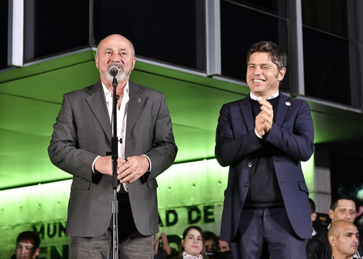 Kicillof y Secco inauguraron el nuevo edificio del Palacio Municipal 