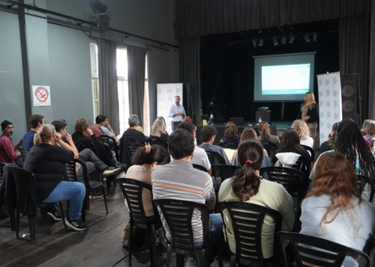 Más de 70 distritos participaron de los talleres de comunicación durante 2025