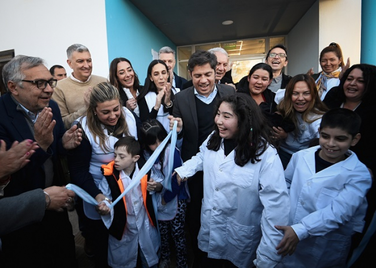 Kicillof inauguró el nuevo edificio de la Escuela de Educación Especial N°536