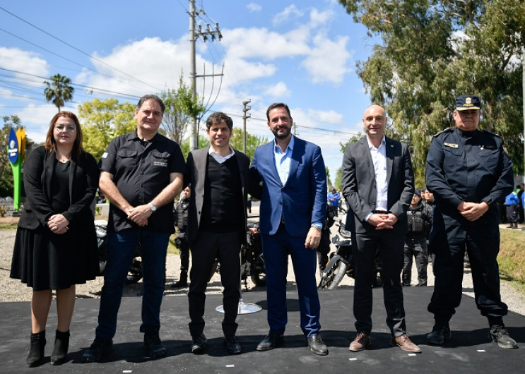 El Gobernador durante la inauguración.