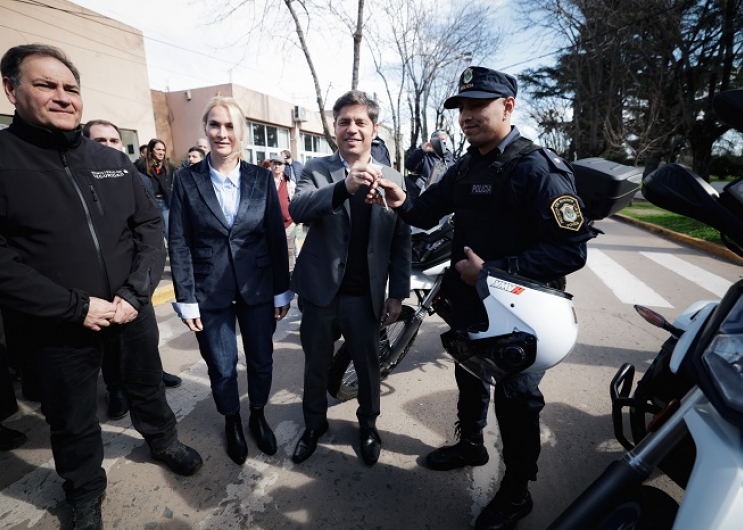 Kicillof entregó nuevos patrulleros para fortalecer la seguridad