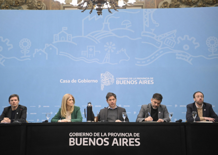 Kicillof junto a Magario, Bianco, Costa y López.