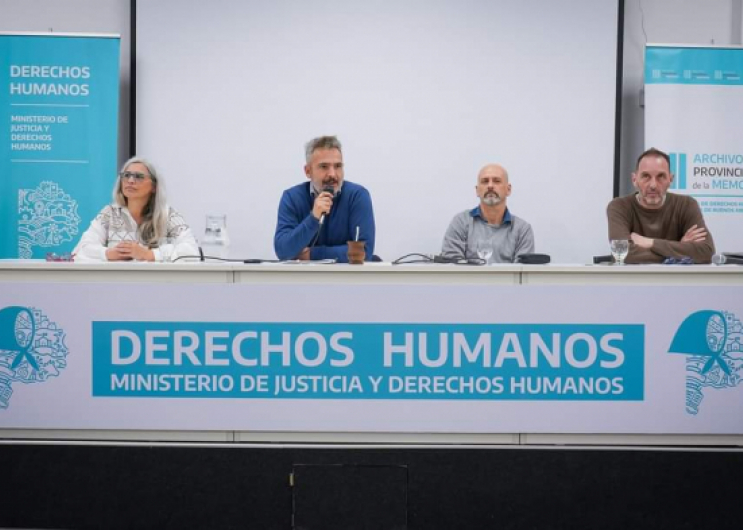 Derechos Humanos entregó documentación a familiares y víctimas de la dictadura