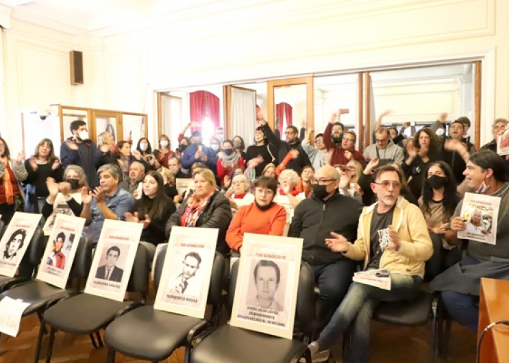 Condena a Etchecolatz y Garachico por crimenes de lesa humanidad en el Pozo de Arana