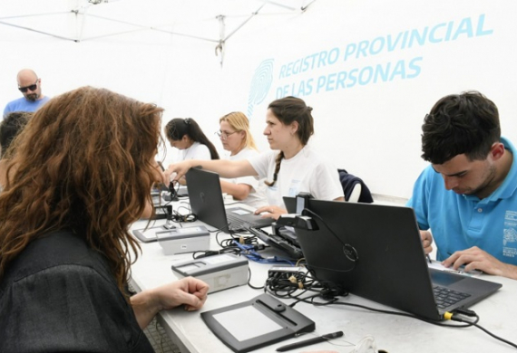 Durante noviembre la Provincia completó 145.209 trámites registrales 