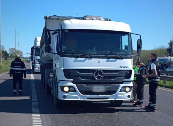 Transporte fiscalizó 47 camiones y labró 15 actas por diversas irregularidades.