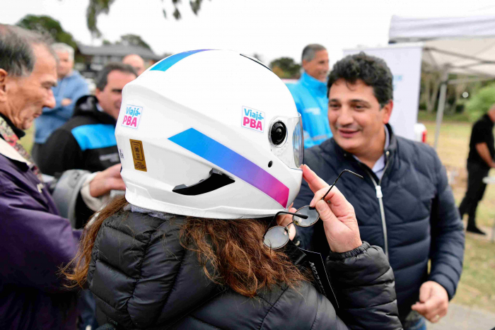 El Ministro Marinucci estuvo junto a vecinos de Gesell y Pinamar.