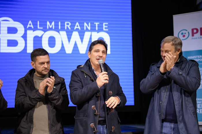 En Adrogué, Marinucci, Fabiani y Cascallares otorgaron casi mil PLM.